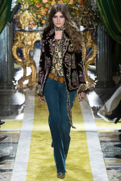 Look 6